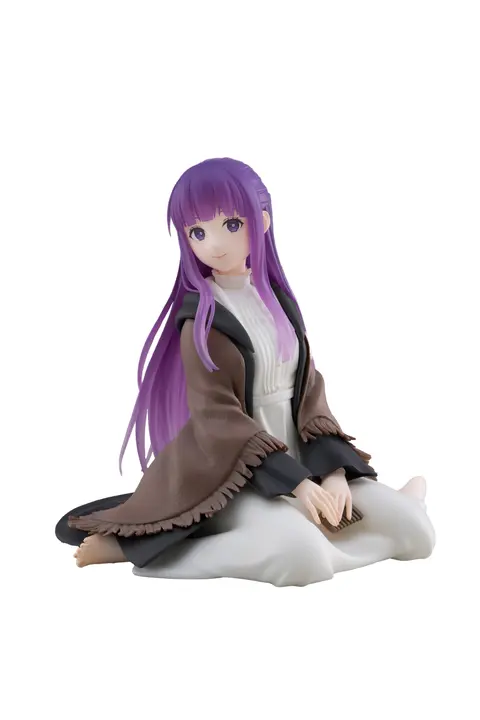Figura Desktop Cute de Fern sentada, 13 cm (Taito)